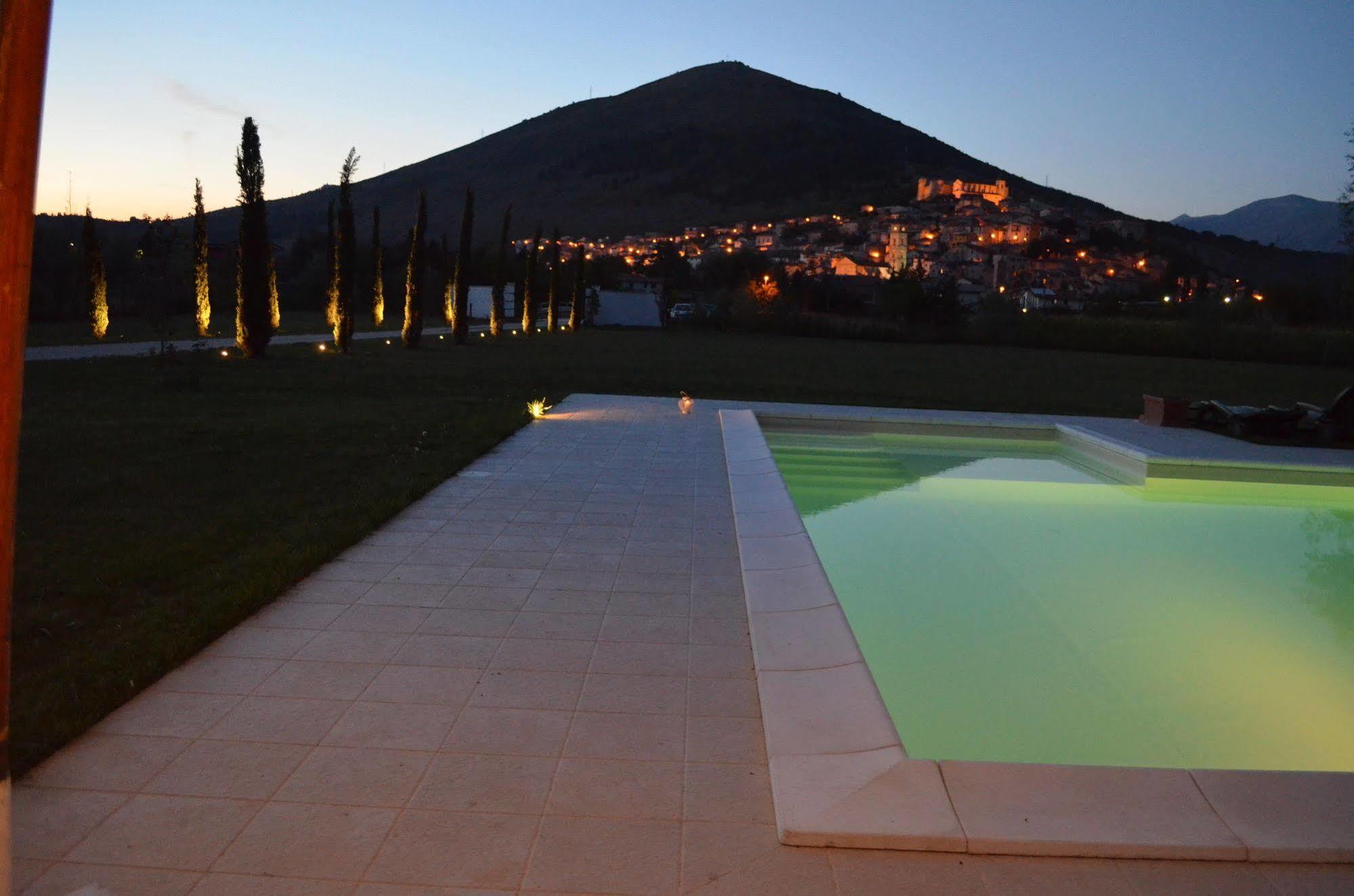 Agriturismo Villa Palentina Scurcola Marsicana Bagian luar foto